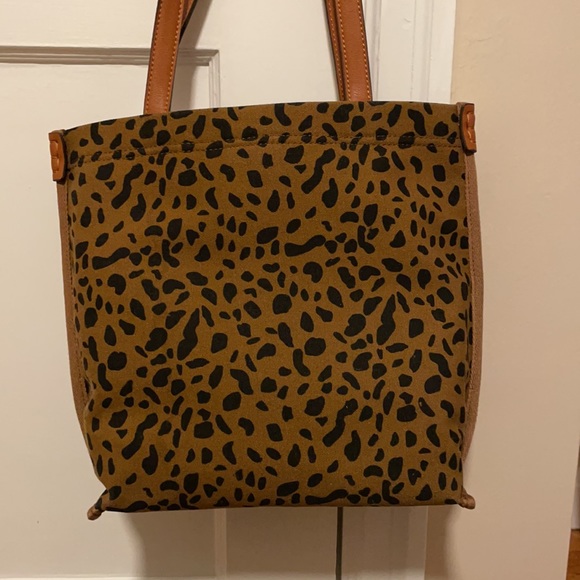 NWT 🐆 canvas and faux leather tote purse - Picture 5 of 5